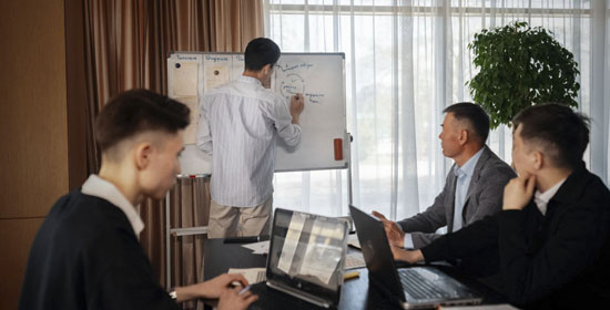 Главная altyn pallet karaganda